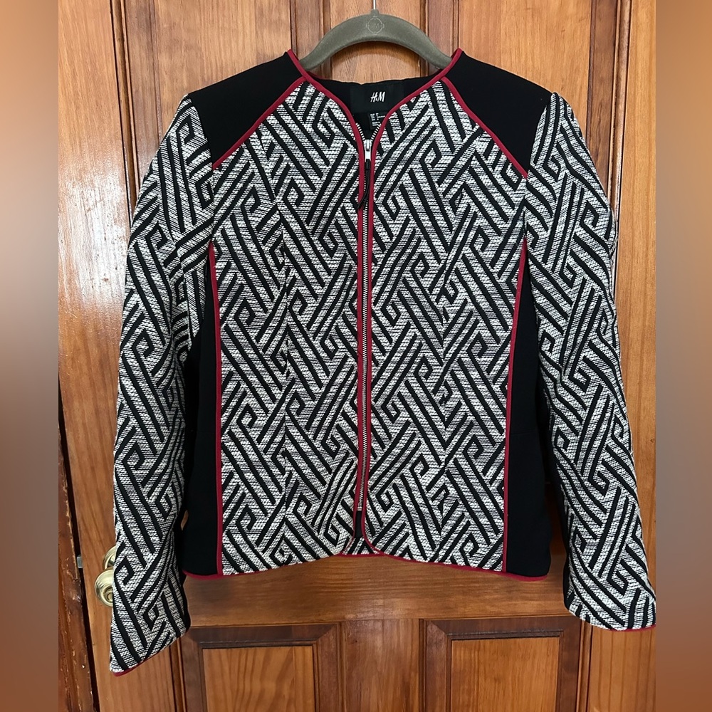 H&M Woven Blazer/Jacket in Size 6